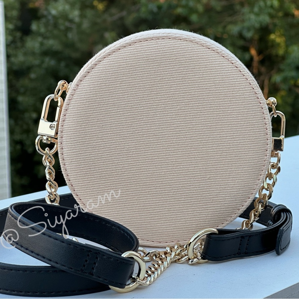 Burberry crossbody bag/ jewelry bag/ clutch - Picture 2 of 8